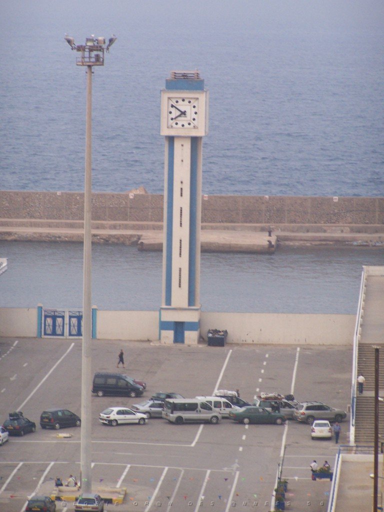 ORAN L HORLOGE DU PORT.JPG